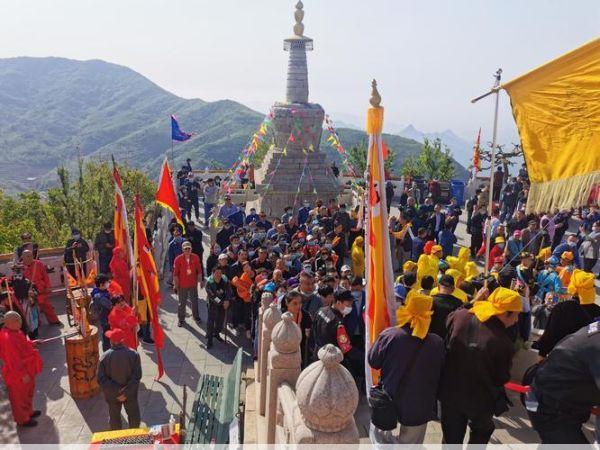 妙峰山风景名胜区北京妙峰山：赏花祈福，体验山顶庙会