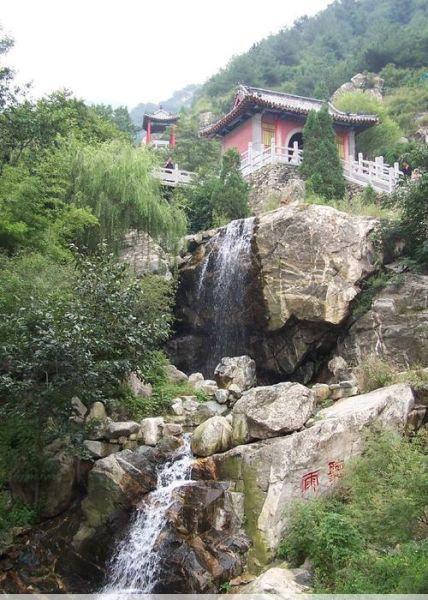 水帘峡风景区济南水帘峡：高山深峡，泉城第一瀑